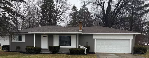 8605 21 Mile Rd, Shelby Township, MI 48317