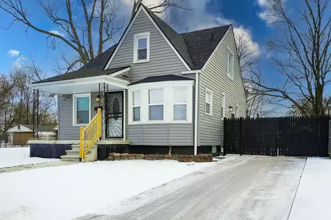 9584 Auburn St, Detroit, MI 48228