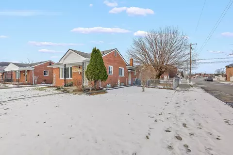 6357 Reuter St, Dearborn, MI 48126