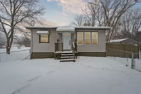 4214 N Linden Rd, Mount Morris, MI 48504