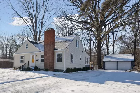 20402 Huntington Ave, Harper Woods, MI 48225