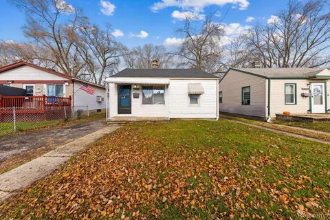 2715 Emmons Ave, Warren, MI 48091
