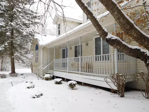 1590 W Leonard Rd, Addison, MI 48367