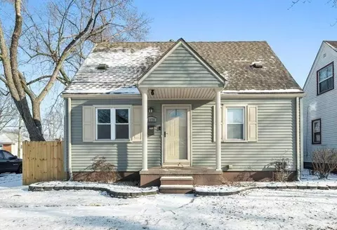 2170 Thomas St, Lincoln Park, MI 48146