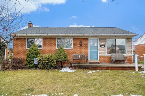 27767 Delton St, Madison Heights, MI 48071