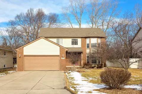 883 Vanderpool Dr, Troy, MI 48083