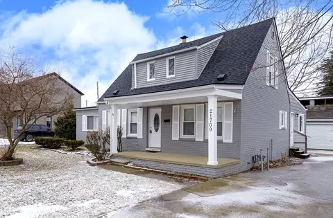21709 Harper Lake Ave, Saint Clair Shores, MI 48080