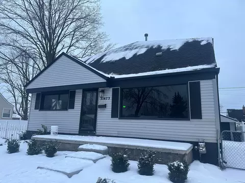 31473 Leona St, Garden City, MI 48135