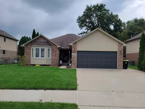 21094 Vesper Dr, Macomb, MI 48044