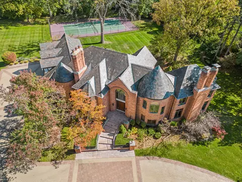 1350 Orchard Ridge Rd, Bloomfield Hills, MI 48304