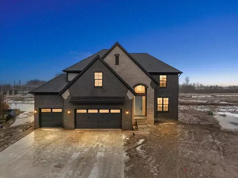 51568 Valley View Crt Ct, Chesterfield, MI 48051