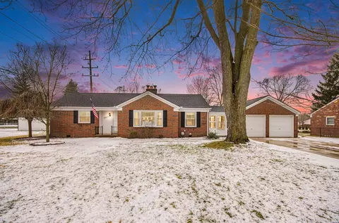 39125 Drake St, Clinton Township, MI 48036