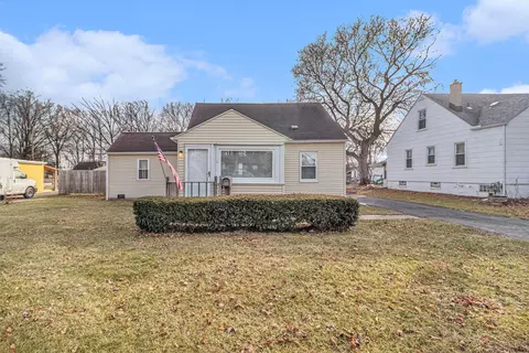 29051 Hennepin St, Garden City, MI 48135