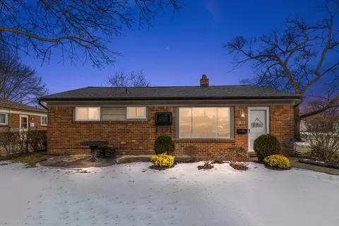21708 Dexter Crt Ct, Warren, MI 48089