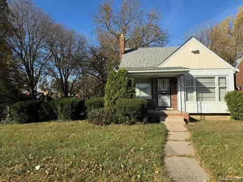 18240 Curtis St, Detroit, MI 48219