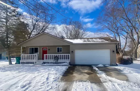 2767 Beach Rd, Port Huron, MI 48060