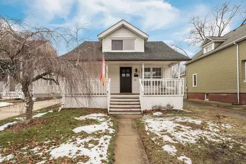 811 Saint Louis St, Ferndale, MI 48220