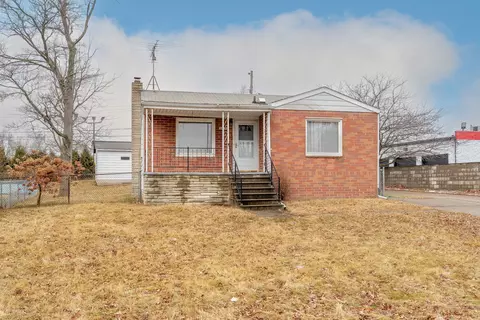 24056 Thomas Crt Ct, Taylor, MI 48180