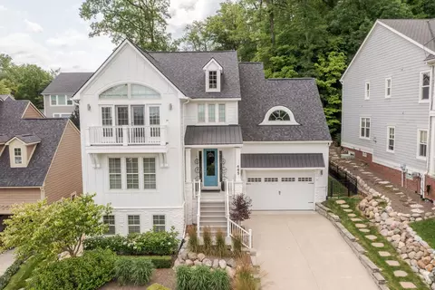 465 East St, Northville, MI 48167