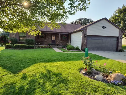 30911 Bramley Cir, Lyon, MI 48165
