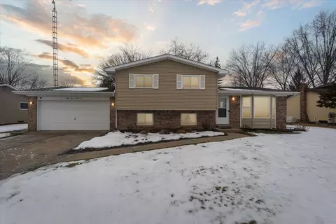 4396 Staunton Dr, Flint, MI 48473