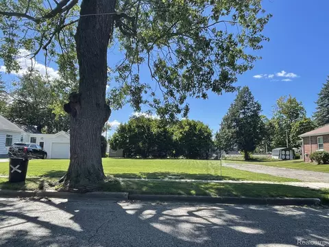 125 Quinn Ave, Caro, MI 48723