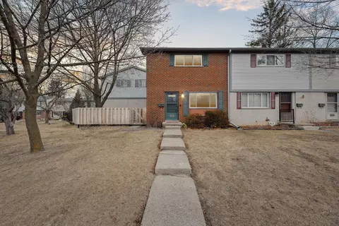3063 Williamsburg Rd, Ann Arbor, MI 48108