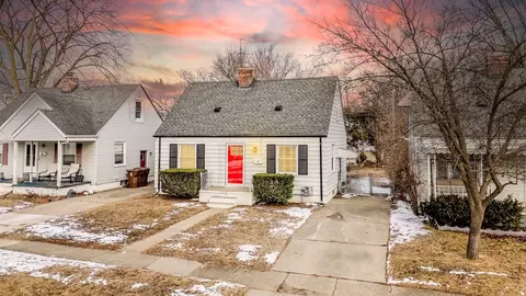 34270 Winslow St, Wayne, MI 48184