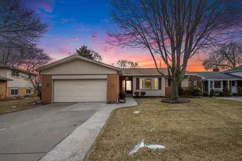 10073 Northway Ave, Allen Park, MI 48101