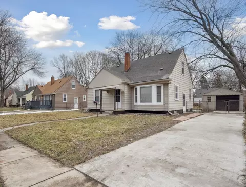 20422 Lennane, Redford, MI 48240