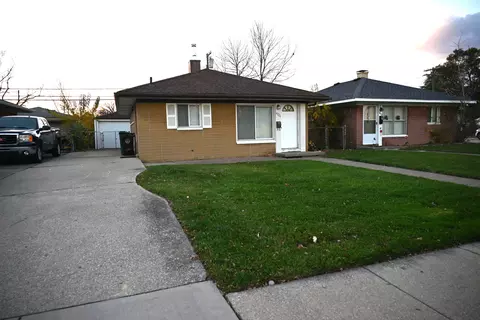 14024 Irene St, Southgate, MI 48195