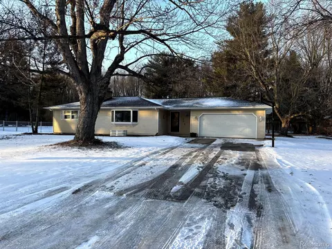 100 W Sherwood Rd, Meridian, MI 48864