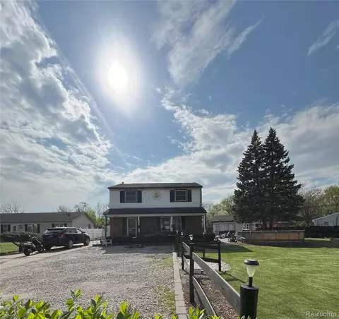 12800 Jackson St, Taylor, MI 48180