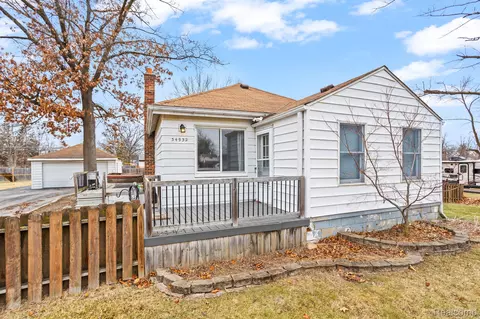 34932 University St, Westland, MI 48185