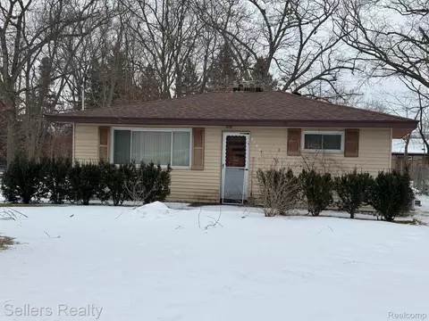 6220 Wertz, Springfield, MI 48350