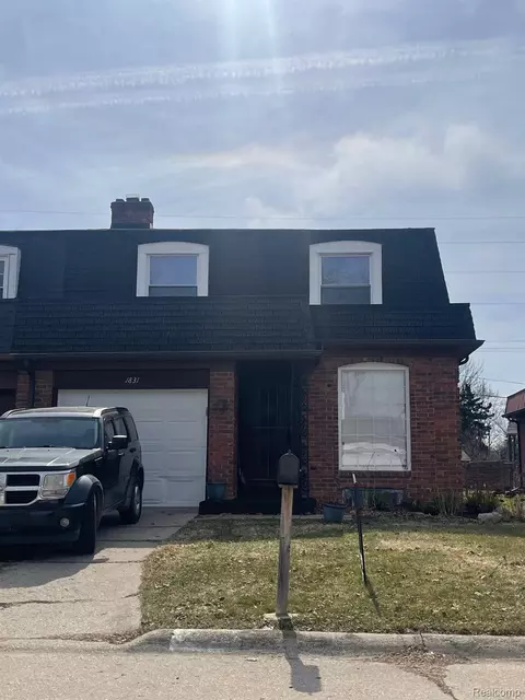 1831 Willowbrook Cir, Flint, MI 48507