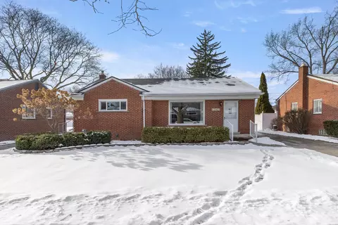 9131 Brentwood St, Livonia, MI 48150
