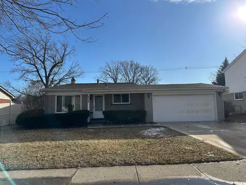 16431 Truwood St, Woodhaven, MI 48183