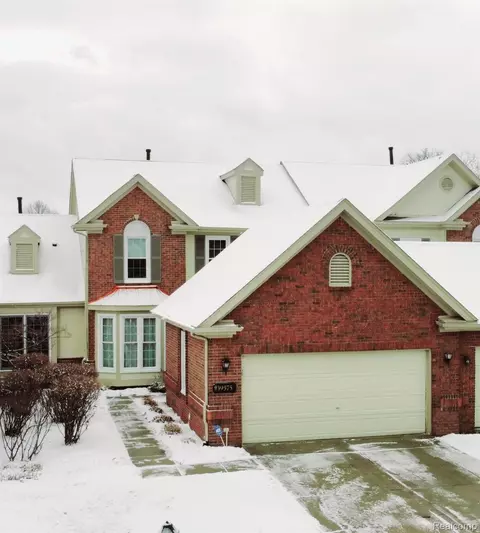 39575 Village Run Dr, Northville, MI 48168