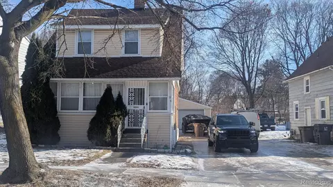 84 N Glenwood Ave, Pontiac, MI 48342