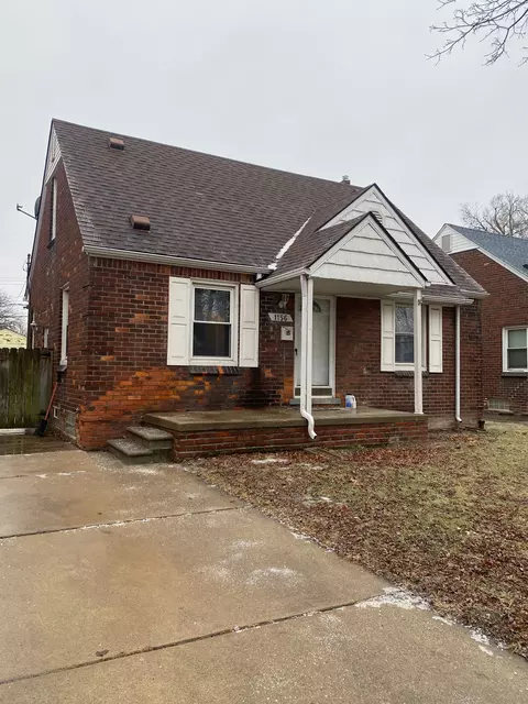 1156 17th St, Wyandotte, MI 48192