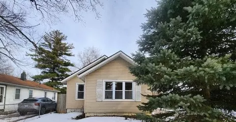 814 Orlando Ave, Pontiac, MI 48340