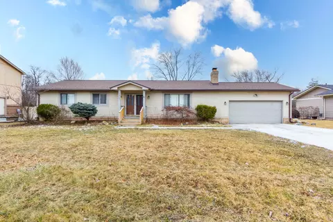 29461 Moran St, Farmington Hills, MI 48336