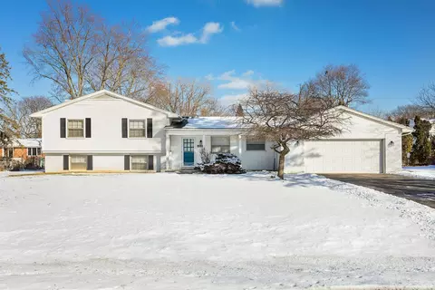 6603 Timber Ridge Dr, Bloomfield Hills, MI 48301