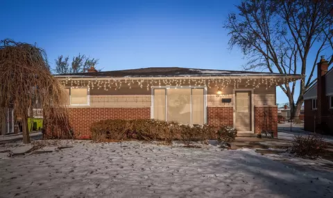 1303 Darlene Ave, Madison Heights, MI 48071