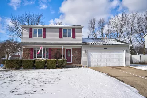 1413 Morninglow Dr, Grand Blanc, MI 48439