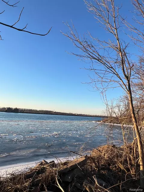 0 West Riv, Grosse Ile, MI 48138