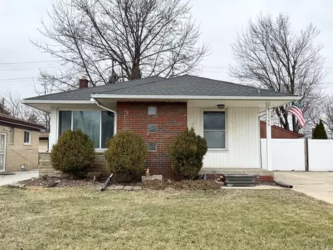 22389 Beaconsfield Ave, Eastpointe, MI 48021