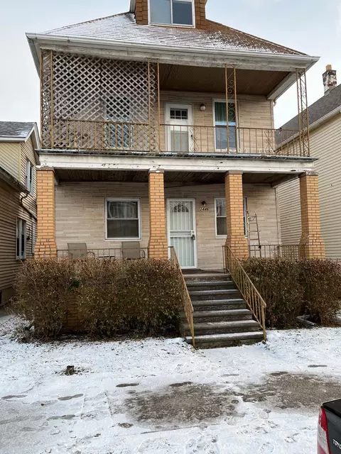 3446 Edwin St, Hamtramck, MI 48212