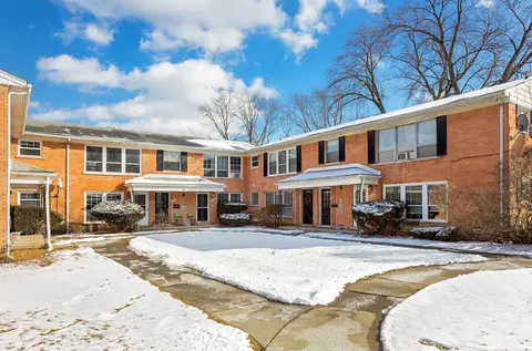 3204 Shenandoah Dr #12, Royal Oak, MI 48073
